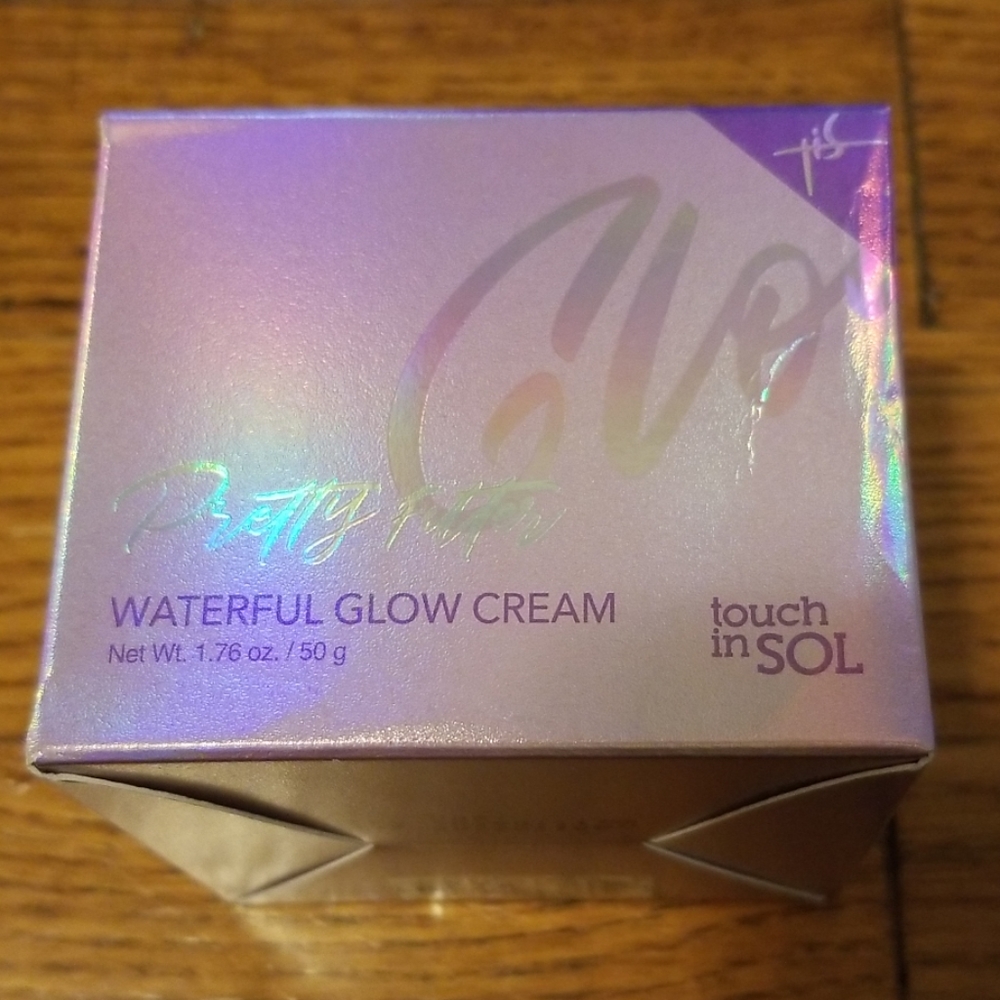 Touch In SOL Waterful Glow Cream